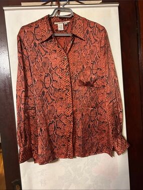 Vintage Como Snake print 100% silk button up Shirt w front pocket, Sz 10
